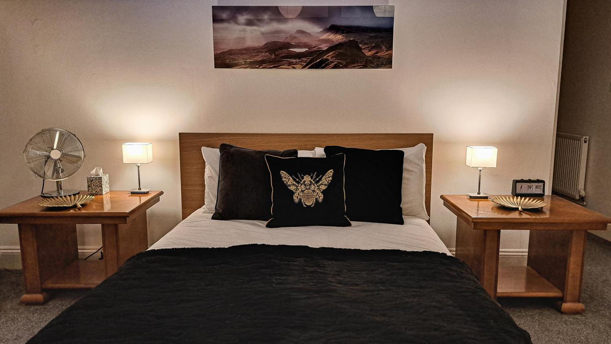 The Old Vicarage Bed & Breakfast Flore Екстериор снимка